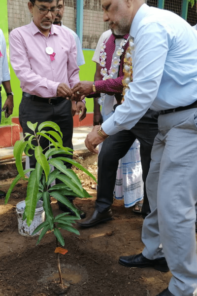 3a5d43b0 03b7 4f98 961d C9e83d9f4766 Min